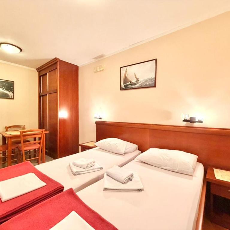 Beachfront Apartments Oaza 1 - Studio with Terrace - 11