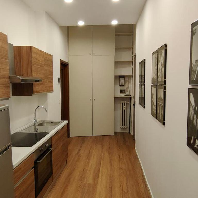 Royal Turin downtown - Two-Bedroom Deluxe Apartment with Balcony - 6