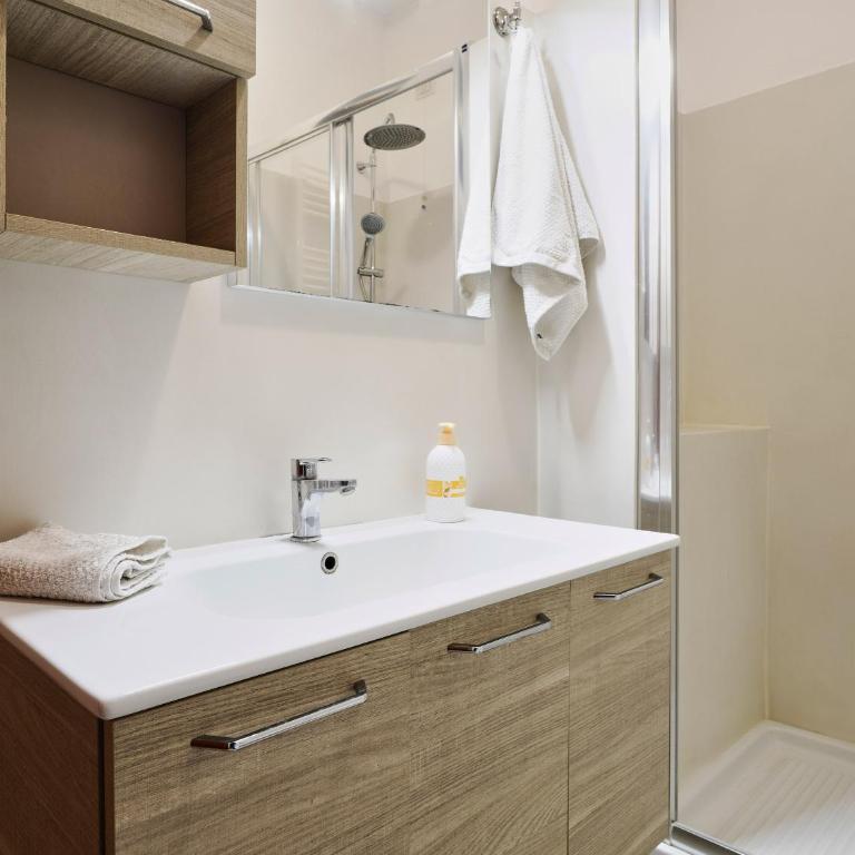 Modern Bright and Central Apartment - Appartamento con 1 Camera da Letto - 12