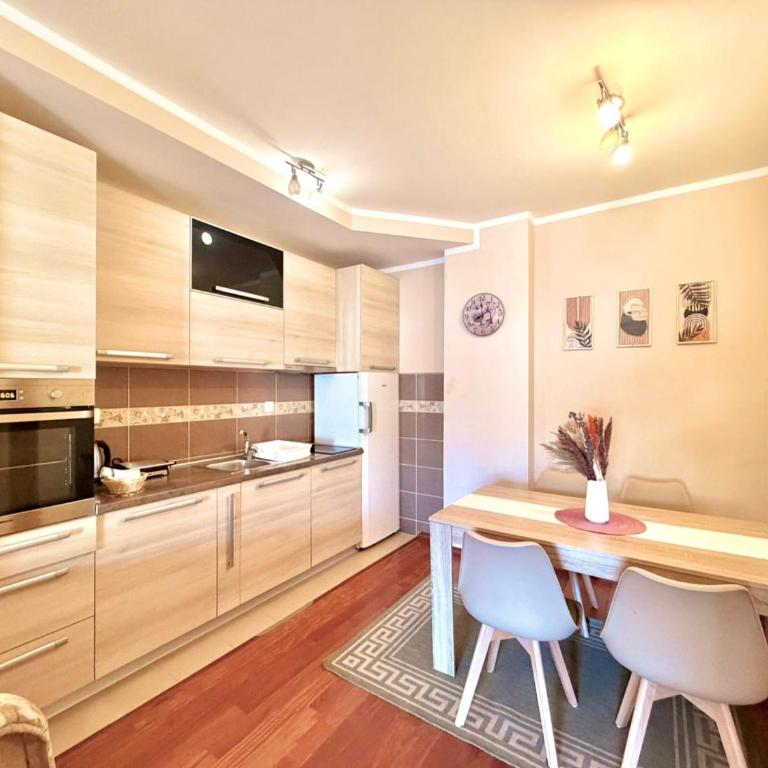 Beachfront Apartments Oaza 2 - One-Bedroom Apartment with Balcony - 26