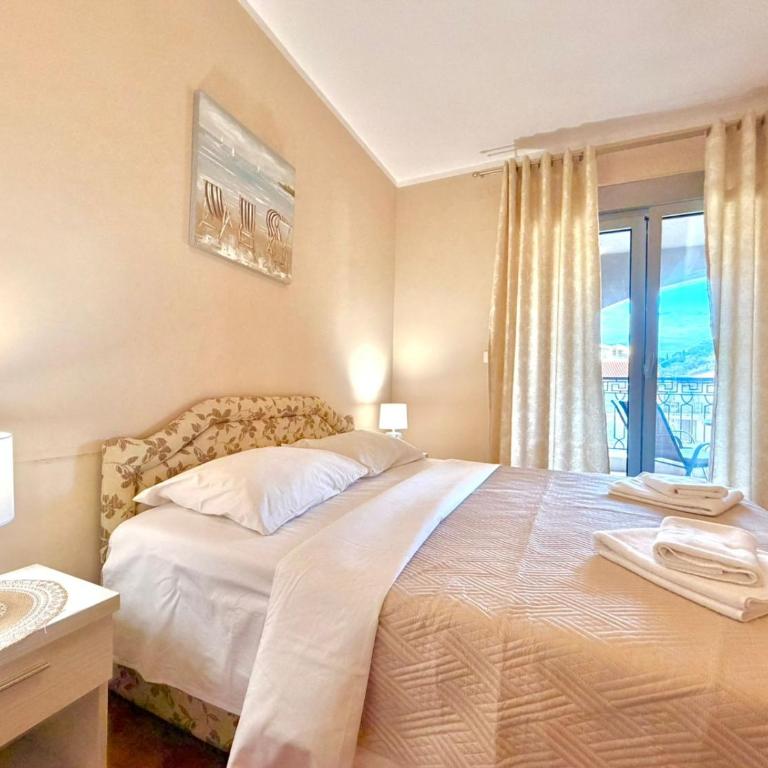 Beachfront Apartments Oaza 2 - One-Bedroom Apartment with Balcony - 31