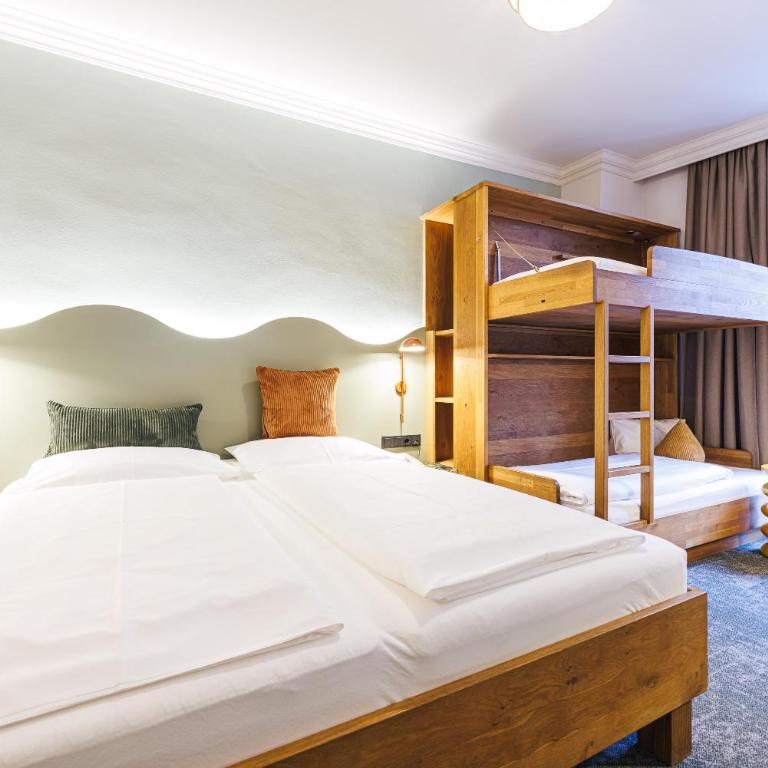 Fish'Inn Zell - Hotel Fischerwirt - Familienzimmer mit Balkon - 11