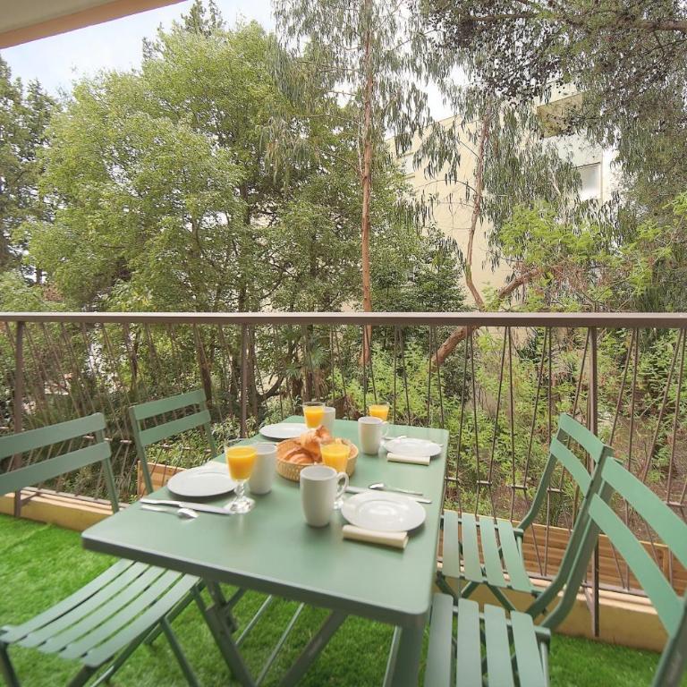Calme 2 Chambres BALCON VUE JARDIN-CARNOT A2B266 - Appartement avec Balcon - 2