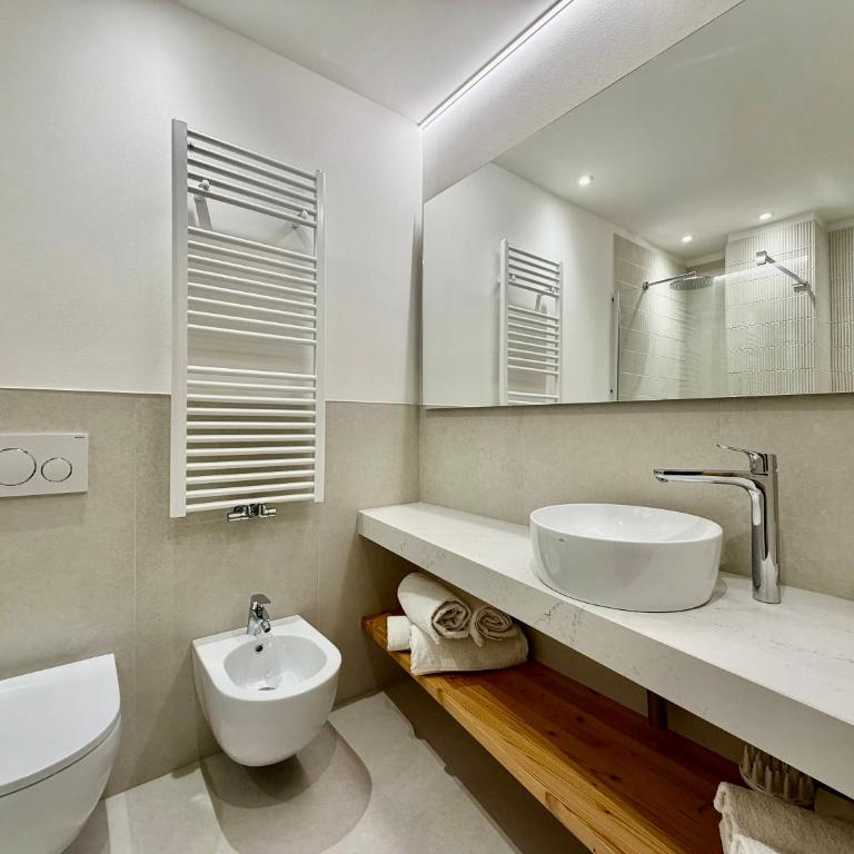 B&B Family Accommodation Canazei BIKE FRIENDLY - Camera Familiare Standard - Seminterrato - 4