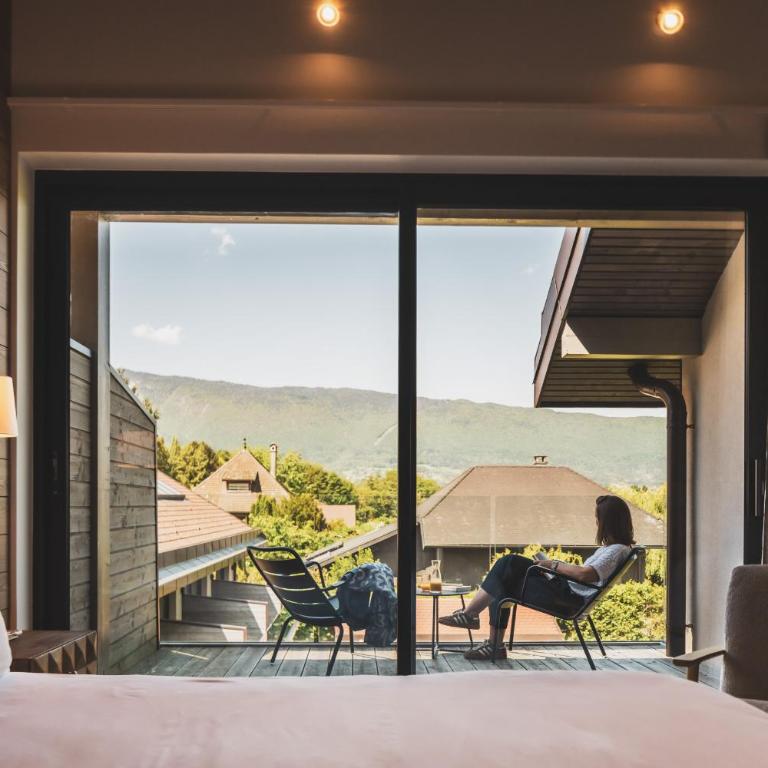 Villa Caroline, Lac d'Annecy - Chambre Double - Vue sur Jardin - 4