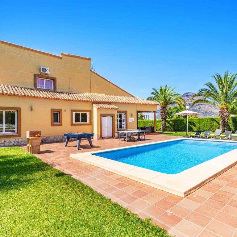 Villa Elefante by Villa Plus - Villa - 1