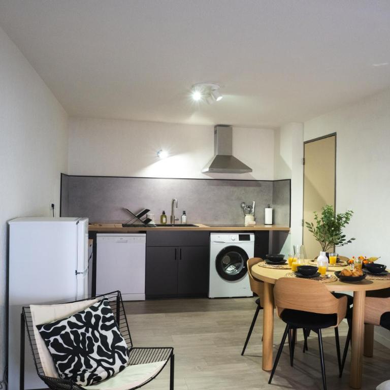 Appartement moderne, 2 chambre, Hyères centre - Appartement 2 Chambres - 2