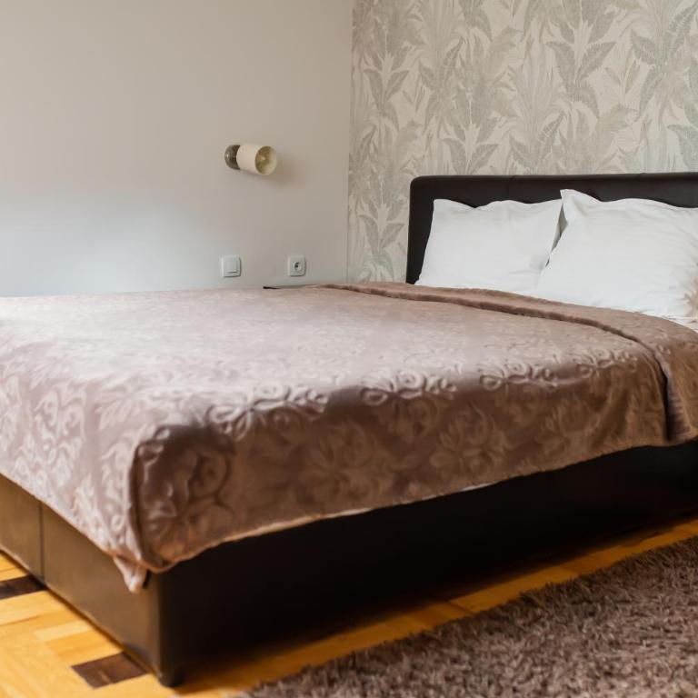 Pleasure Čair apartments - One-Bedroom Apartment - 8