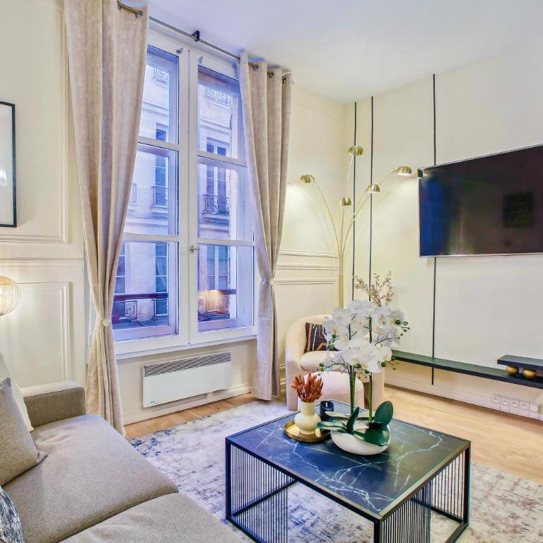 Place des Vosges - Marais - Prime Location - Appartement Deluxe - 3