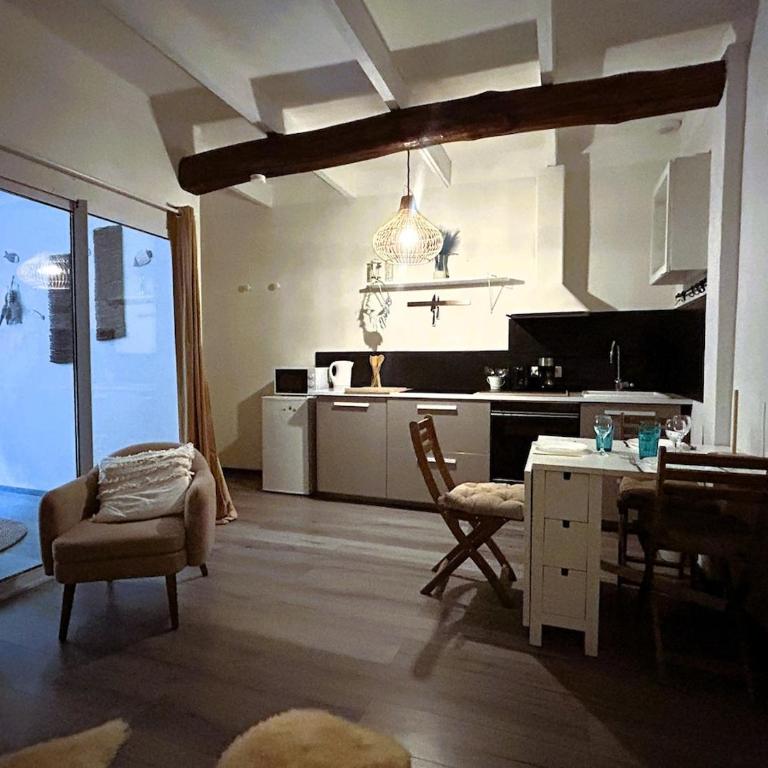 La Double Parenthèse Tamisée à Bormes village - Appartement 4 Chambres - 7