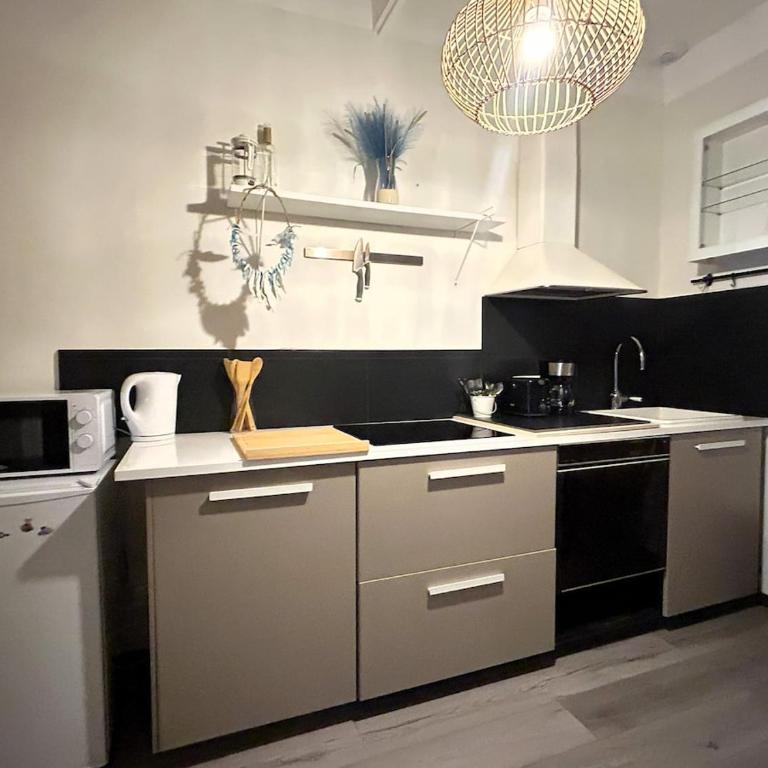 La Double Parenthèse Tamisée à Bormes village - Appartement 4 Chambres - 16