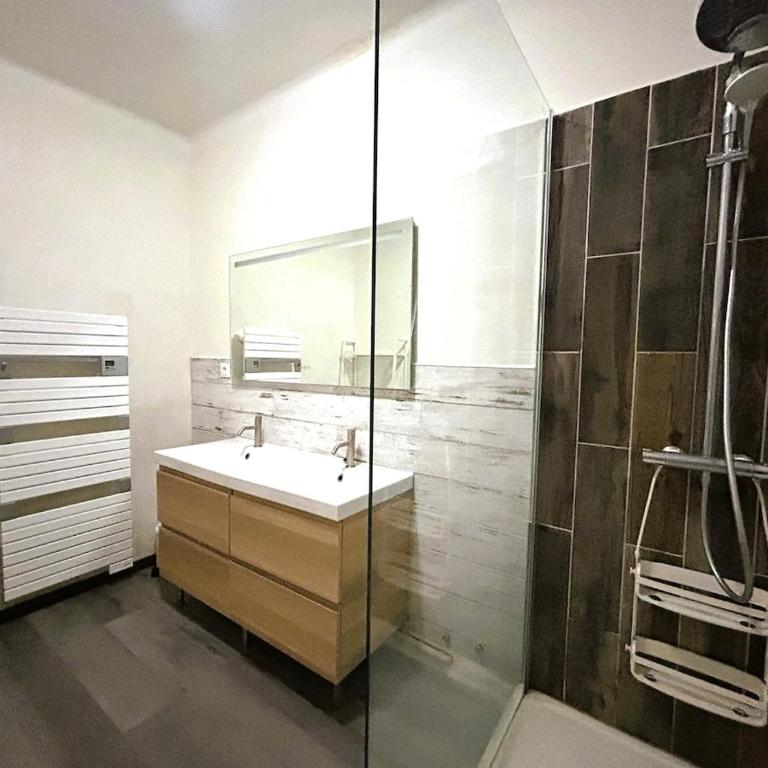 La Double Parenthèse Tamisée à Bormes village - Appartement 4 Chambres - 18