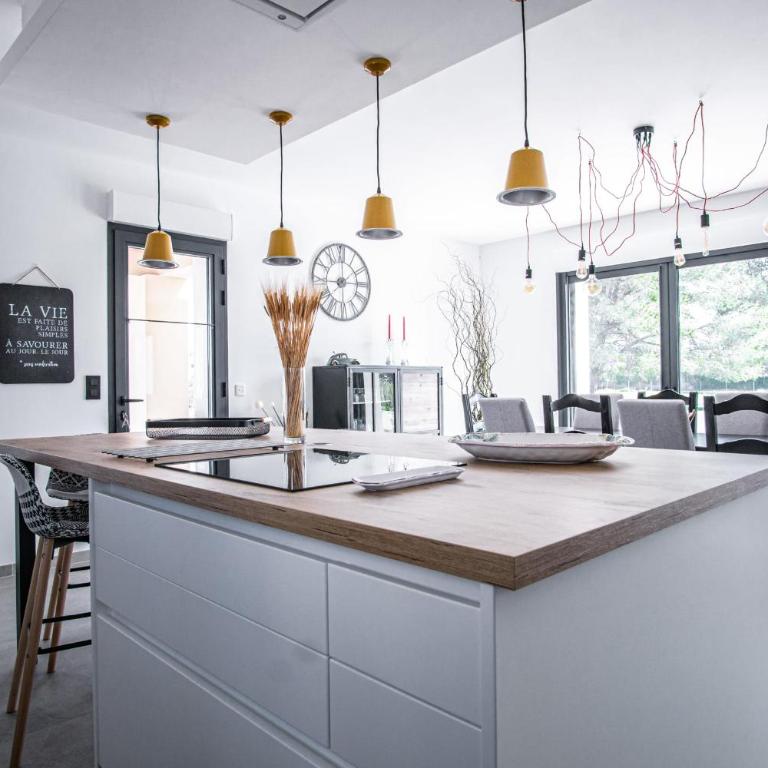 Maison contemporaine - grand jardin et piscine privée - Vacation Home - 5