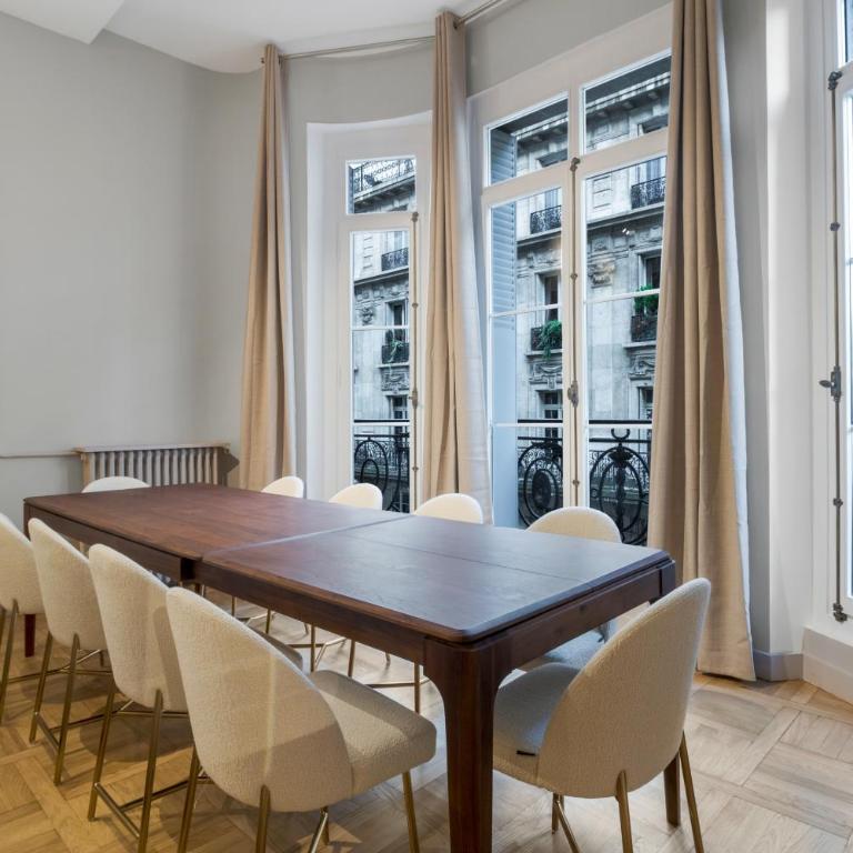 Spacious and elegant 2BR airconditioned Trocadéro - Appartement 2 Chambres - 26