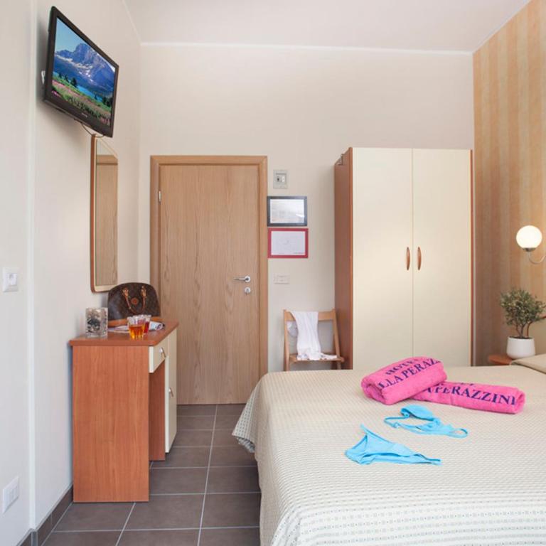 Hotel Villa Perazzini - Camera Matrimoniale/Doppia con Letti Singoli con Vista Mare Laterale - 3
