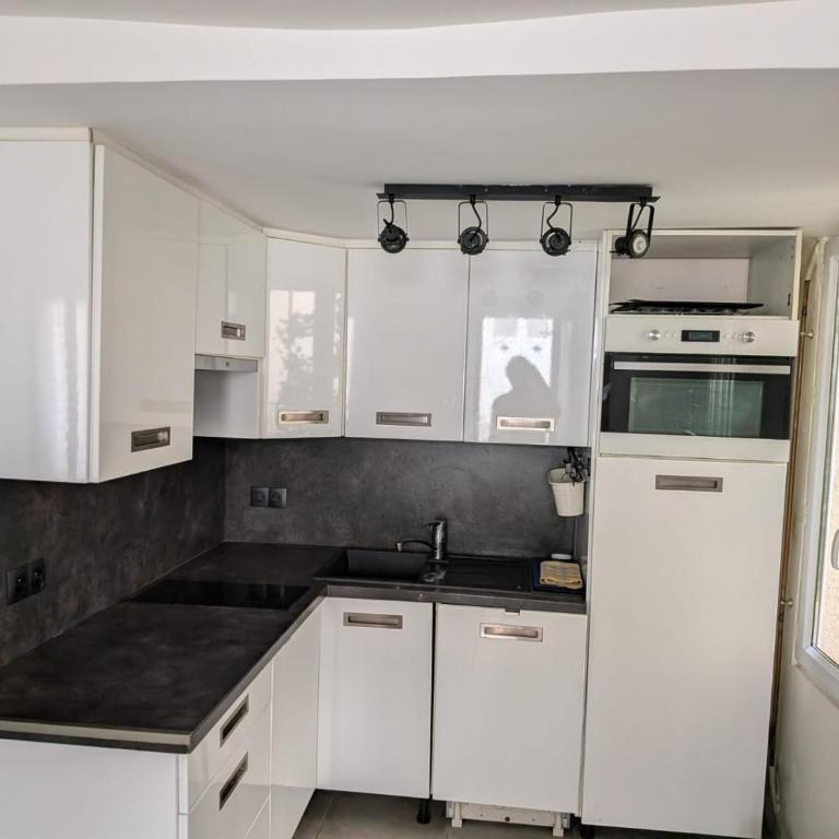 Parisian Hideaway - Heart of Montmartre, Abbesses - Apartamento de 1 dormitorio - 5