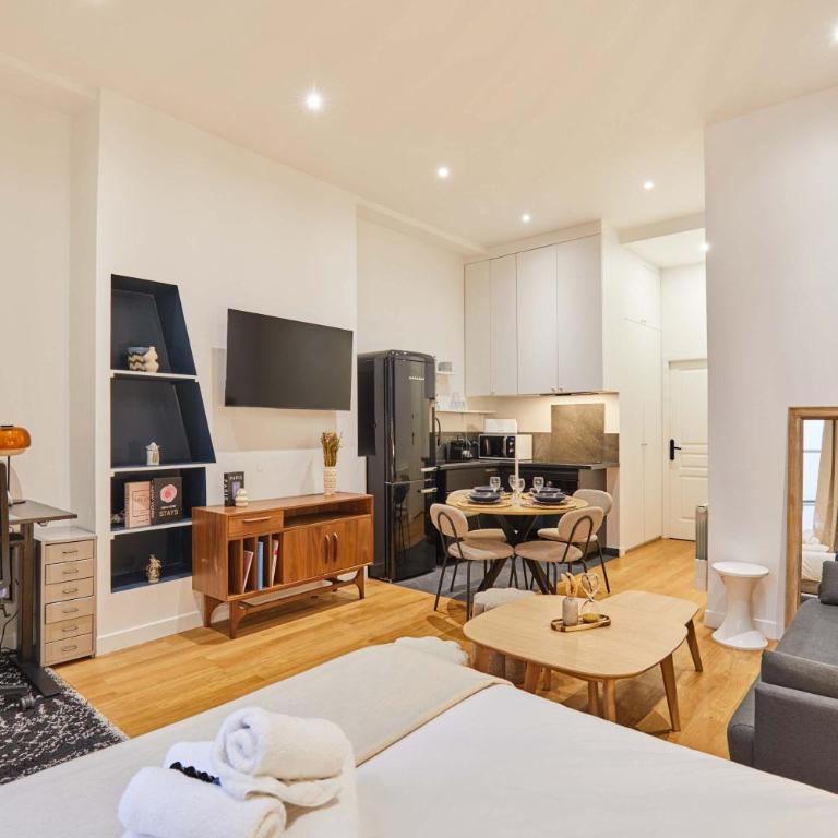 Charming & Modern Studio Center of Paris - Apartment - 9