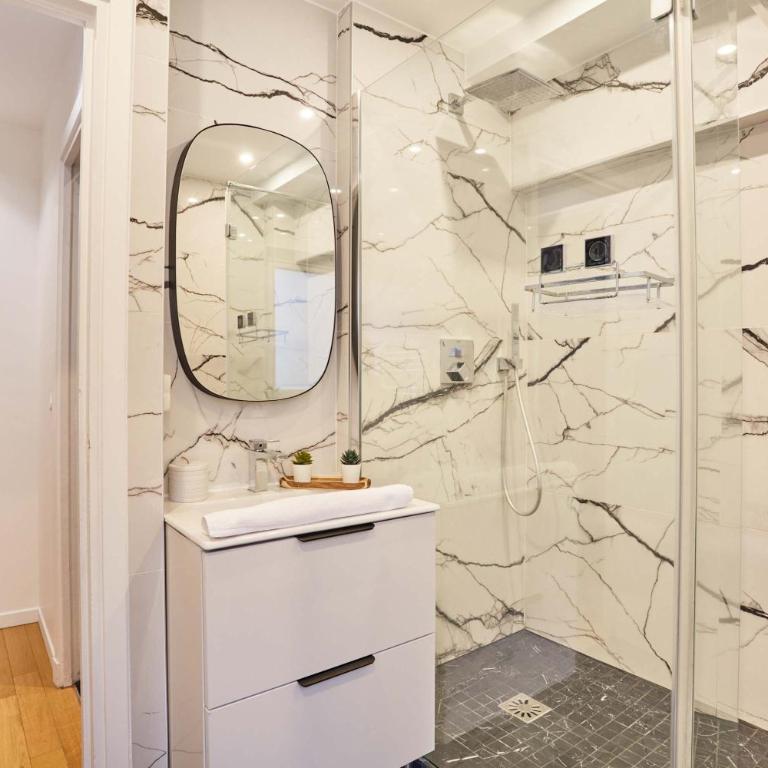 Spacious Apartement center of Paris Montmartre - Appartement - 4