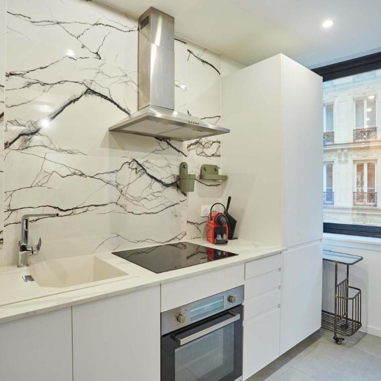 Spacious Apartement center of Paris Montmartre - Appartement - 10