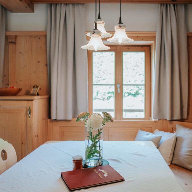 Ansitz Gurtenhof bei Meran, Apartments, Bett und bike Betrieb, eingezäunter Garten, Sauna, Eintritt ins Schwimmbad und Südtirol Pass - Appartamento con 2 Camere da Letto e Vista Giardino - 8