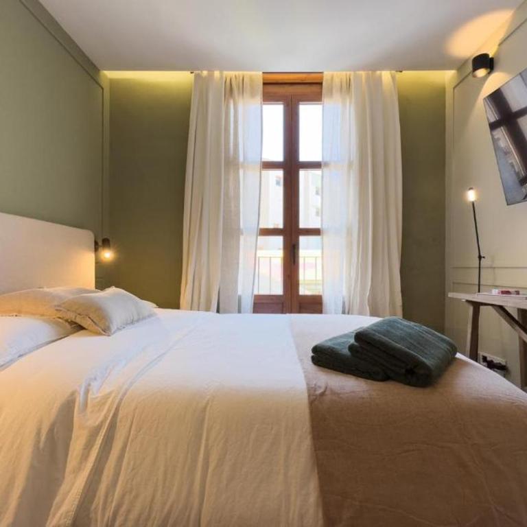 Design Apartments & Studios Ciudad Vella - Apartamento Estudio con balcón - 3