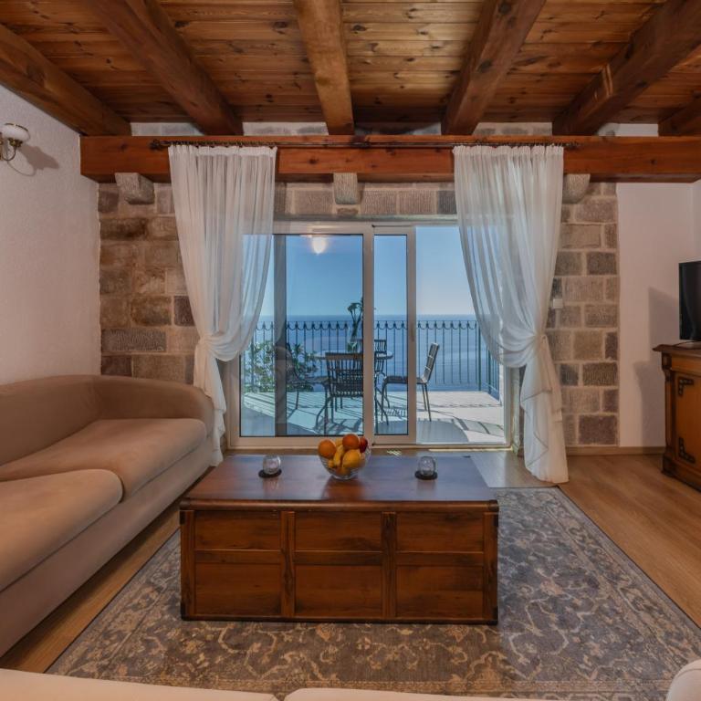 Olive Resort - Two-bedroom apartment with a sea view and shared pool - 11