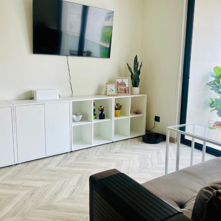 Estilo y confort en El Golf Las Condes - One-Bedroom Apartment - 6