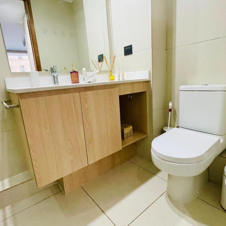 Estilo y confort en El Golf Las Condes - One-Bedroom Apartment - 19