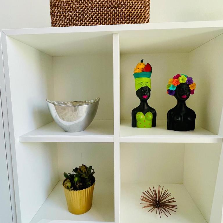 Estilo y confort en El Golf Las Condes - One-Bedroom Apartment - 8