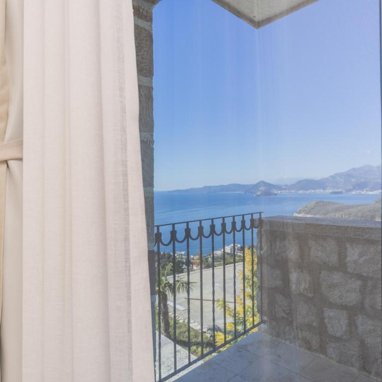 Olive Resort - Two-bedroom apartment with a sea view and shared pool - 9