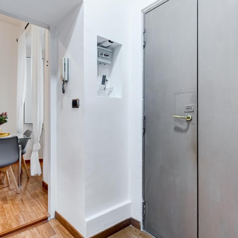 Fine Line House in Trastevere, with Puccio - Appartamento con 2 Camere da Letto - 16