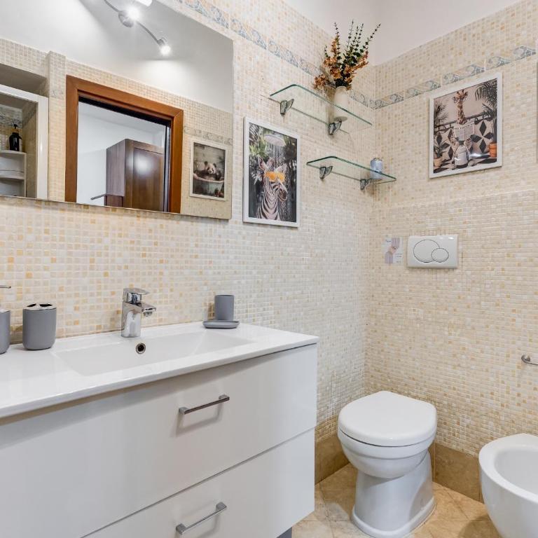 Fine Line House in Trastevere, with Puccio - Appartamento con 2 Camere da Letto - 70