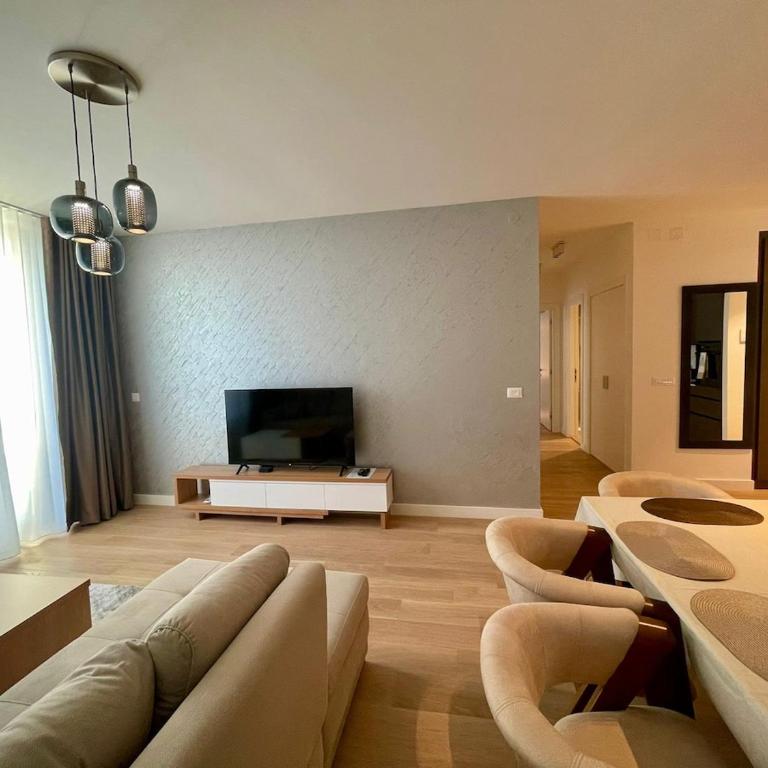 City Crown Residence Modern Two Bedroom at BW - Two-Bedroom Apartment - 1