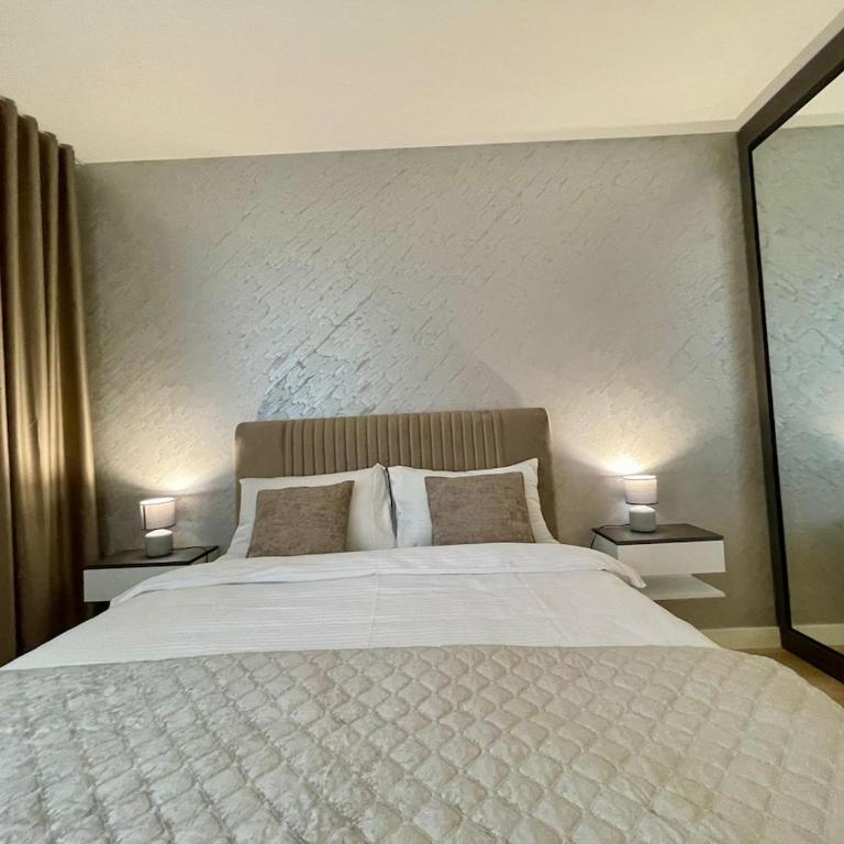 The Grand Horizon Luxury Two Bedroom at BW - Two-Bedroom Apartment - 12