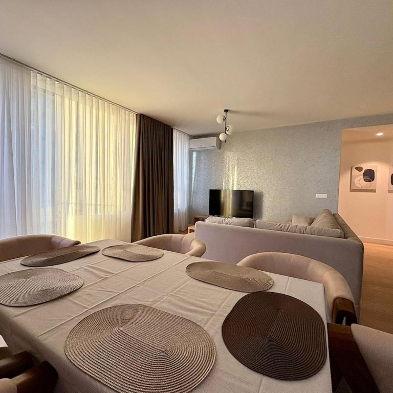 The Grand Horizon Luxury Two Bedroom at BW - Two-Bedroom Apartment - 22