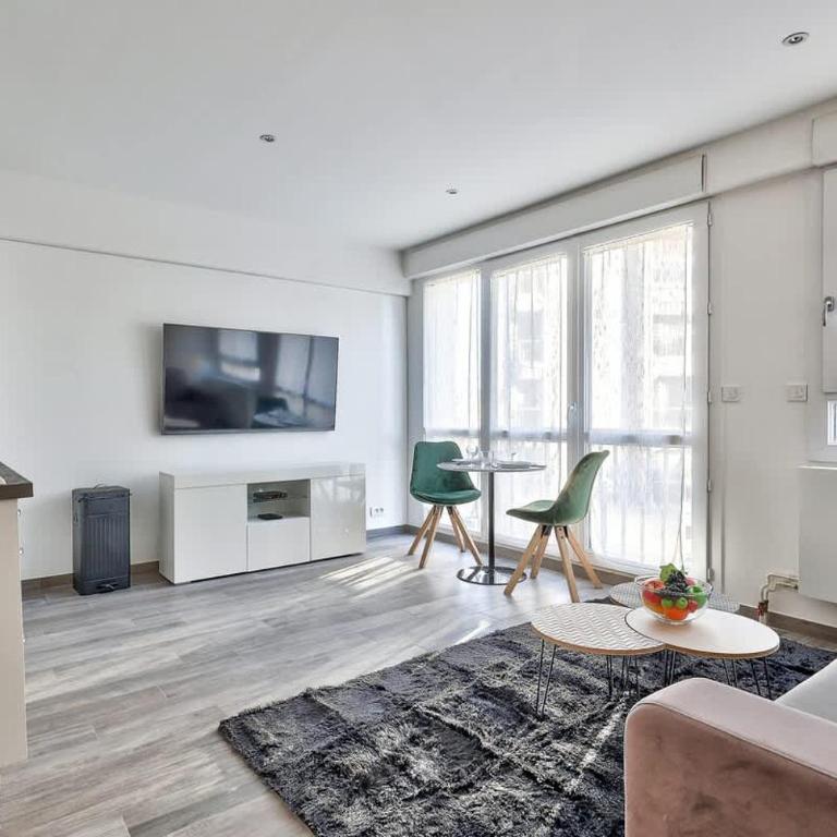 Bel appartement pres des Champs-Elysees - Appartement - 9