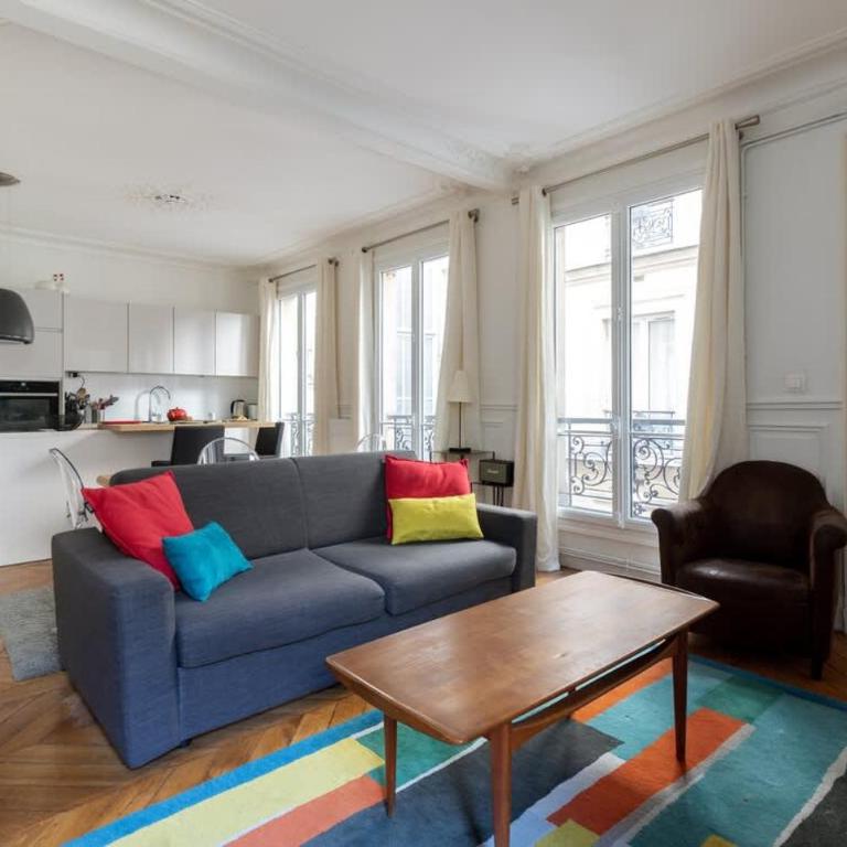 Superbe appartement haussmannien au coeur de Paris - Appartement - 4