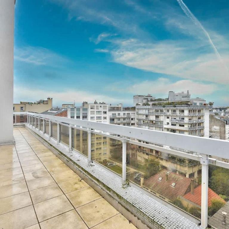 Splendide terrasse avec vue Tour Eiffel - Appartement - 13