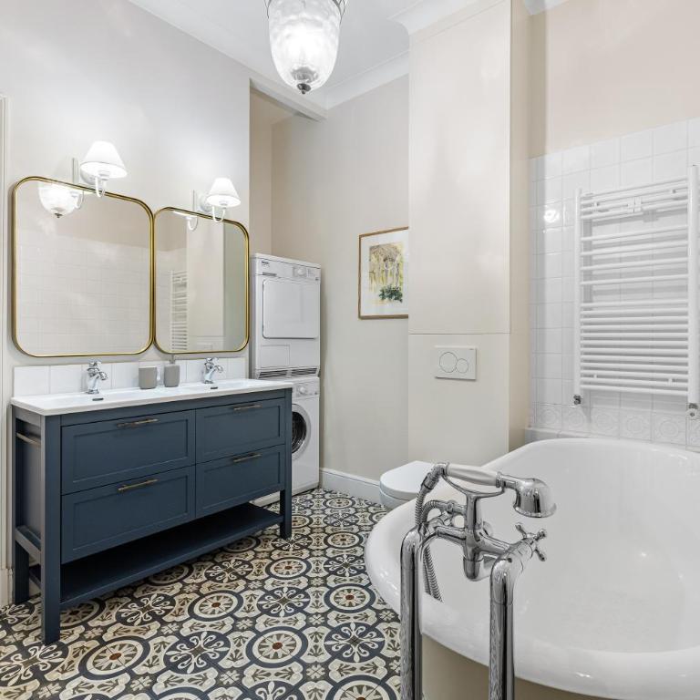 Nice Renting - AMOUR - Haussmann Luxury Sea Balcony Free Parking - Deluxe Apartment mit 3 Schlafzimmern - 18