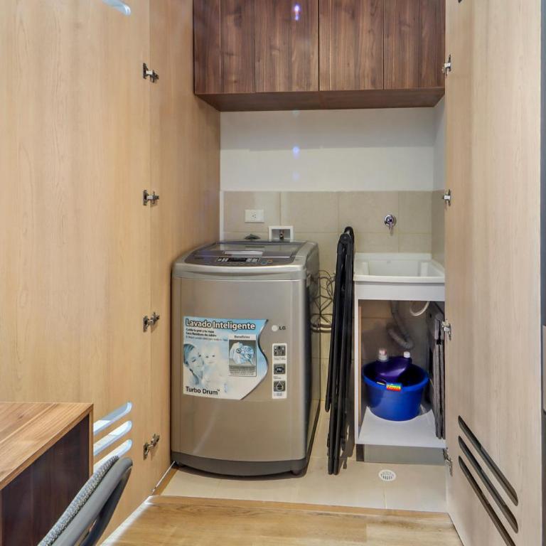 Apartaestudio Moderno en Edificio TEIK, Centro Internacional Bogotá, Self Check-in y Ubicación Premium - Apartamento de 1 dormitorio - 11