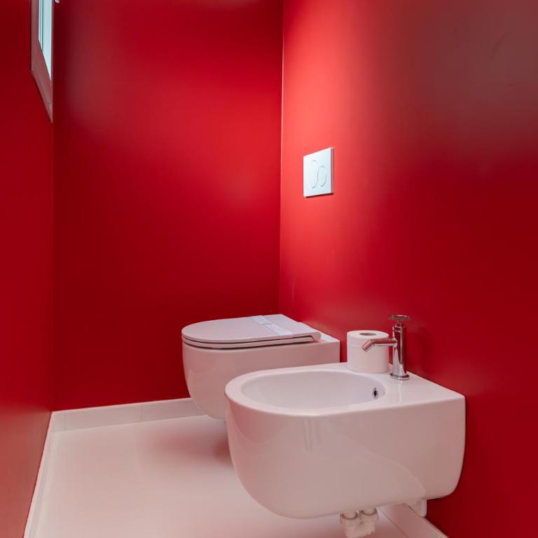 NEST LIVING Red Velvet - Appartamento Deluxe con 2 Camere da Letto e Balcone - 18