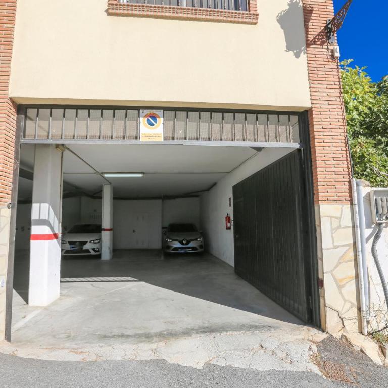 Horizon Sea Views and Garage - Three-Bedroom Apartment - 9