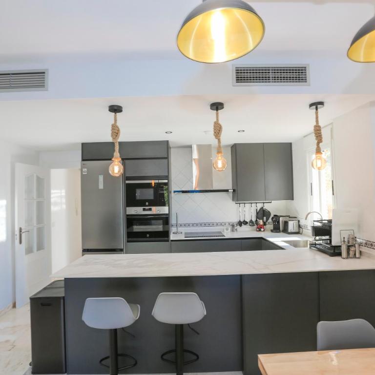 Horizon Sea Views and Garage - Three-Bedroom Apartment - 44
