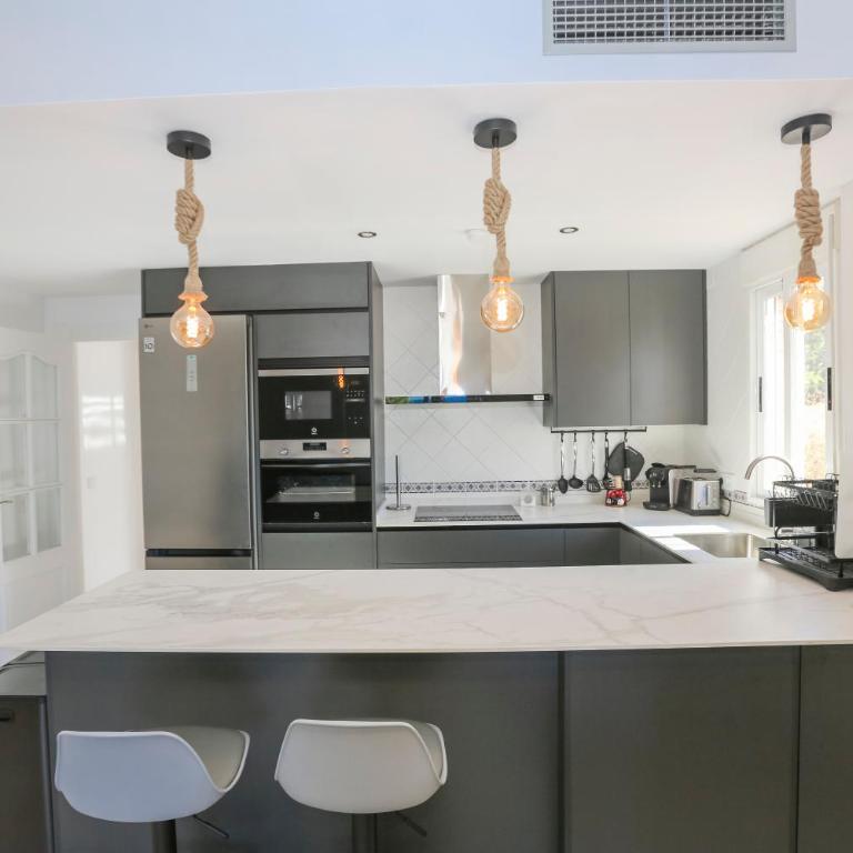 Horizon Sea Views and Garage - Three-Bedroom Apartment - 46