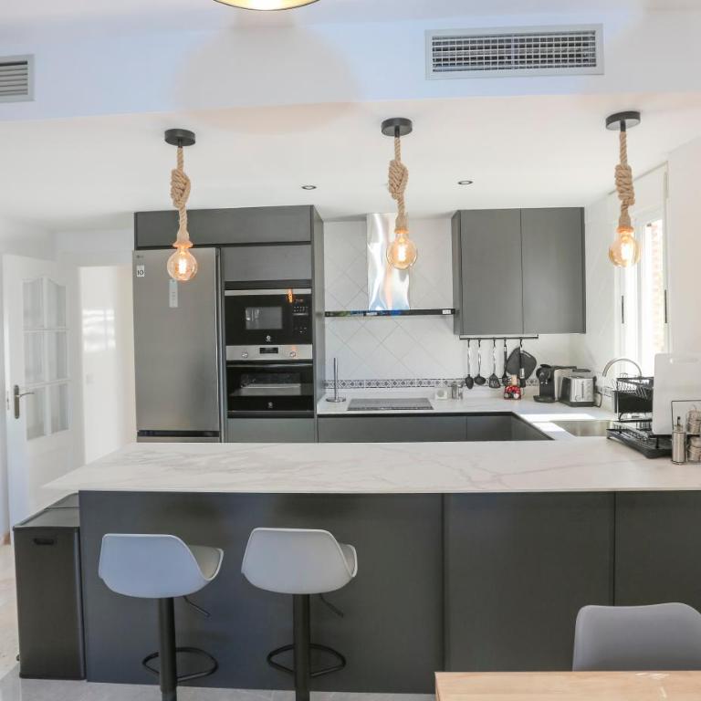 Horizon Sea Views and Garage - Three-Bedroom Apartment - 54
