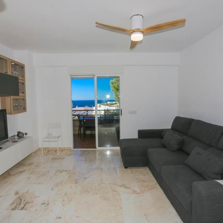 Horizon Sea Views and Garage - Three-Bedroom Apartment - 59