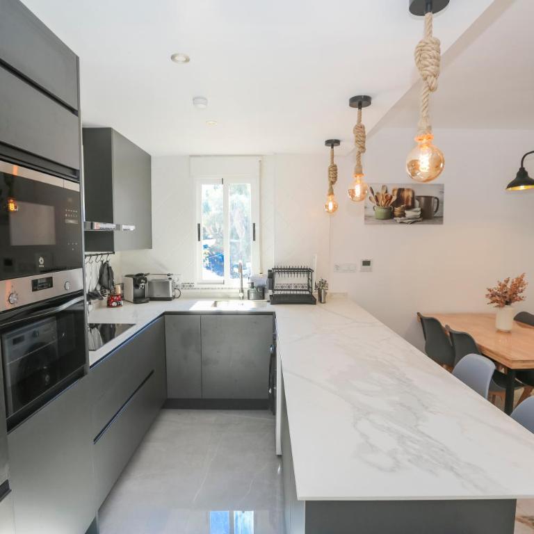 Horizon Sea Views and Garage - Three-Bedroom Apartment - 62