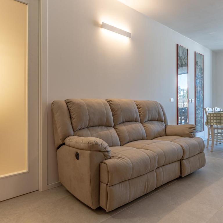 Costa Alpine Suite - Appartamento con 2 Camere da Letto e Balcone - 20