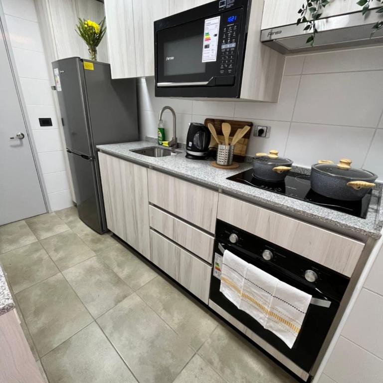 Santiago Centro Moderno Depto Amoblado 2 Dormitorios - Two-Bedroom Apartment - 19