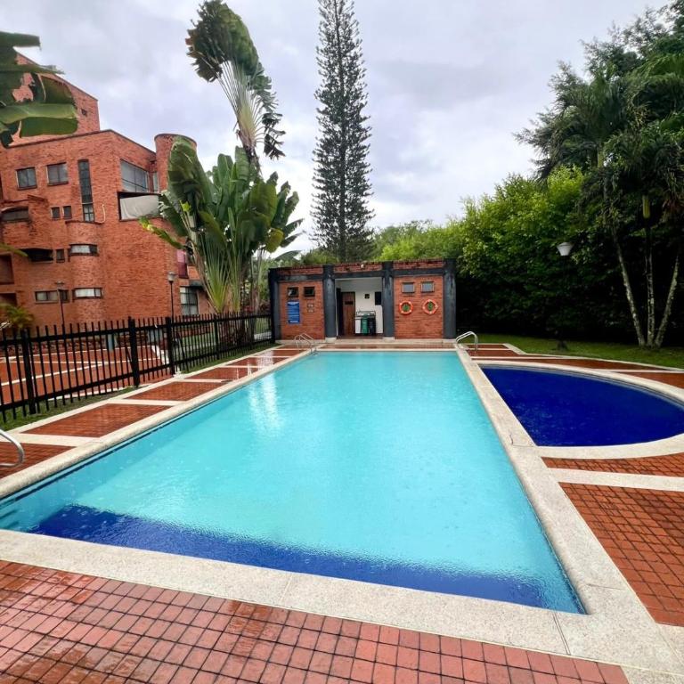 Apto Multicentro Cali | Piscina, Home Office, 2HB - Apartamento de 2 dormitorios - 13
